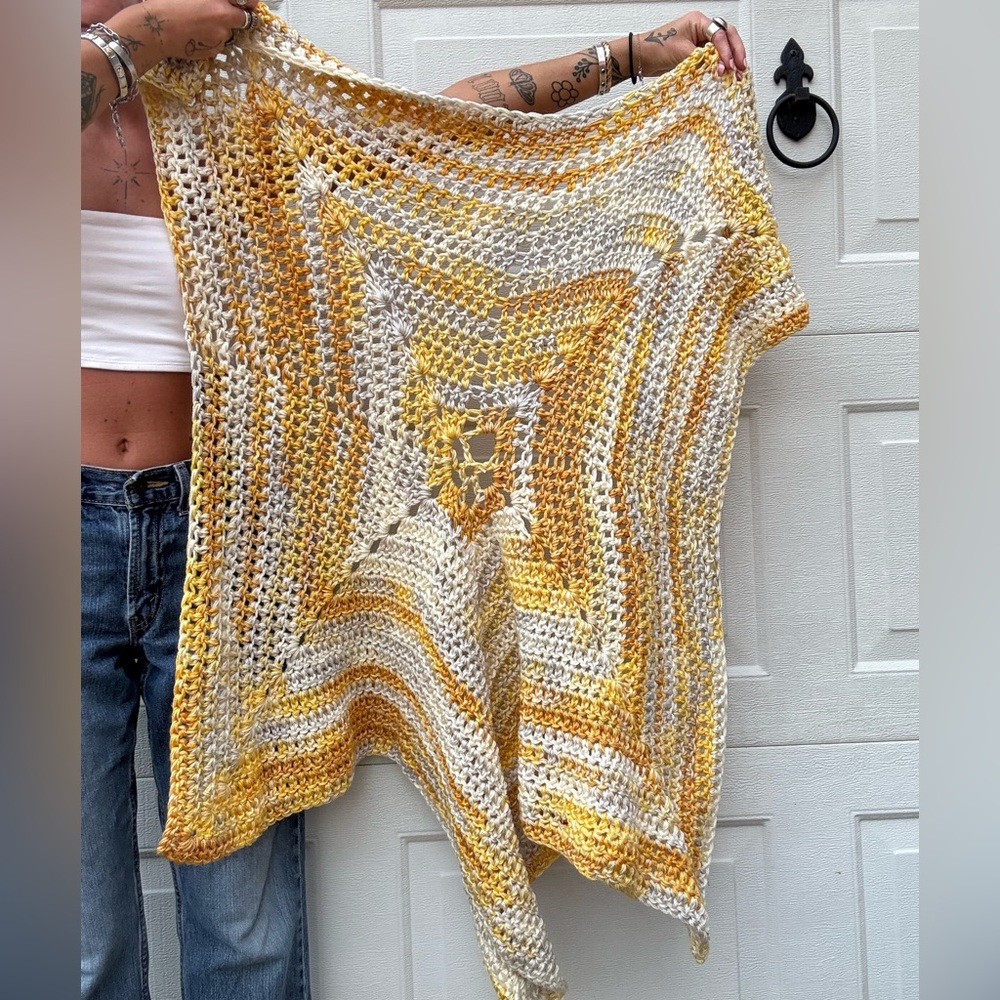 Yellow and White Crochet Star Blanket